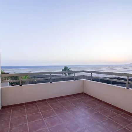 2 Bed House Near The With Swimming Pools 別荘